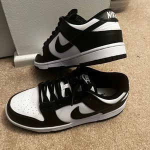 Nike Women's Panda Dunks US Size 9